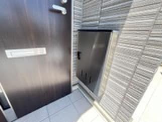 物件内観写真16　(玄関)