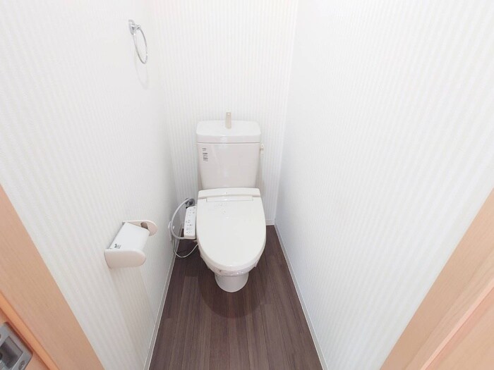 物件内観写真9　(トイレ)