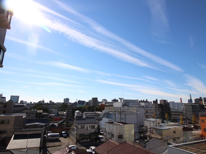 物件内観写真15　(室内からの展望)