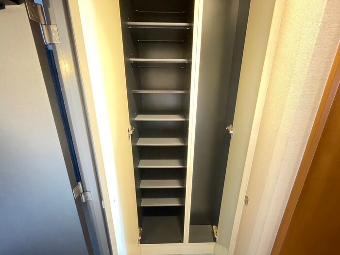 物件内観写真15　(靴箱)