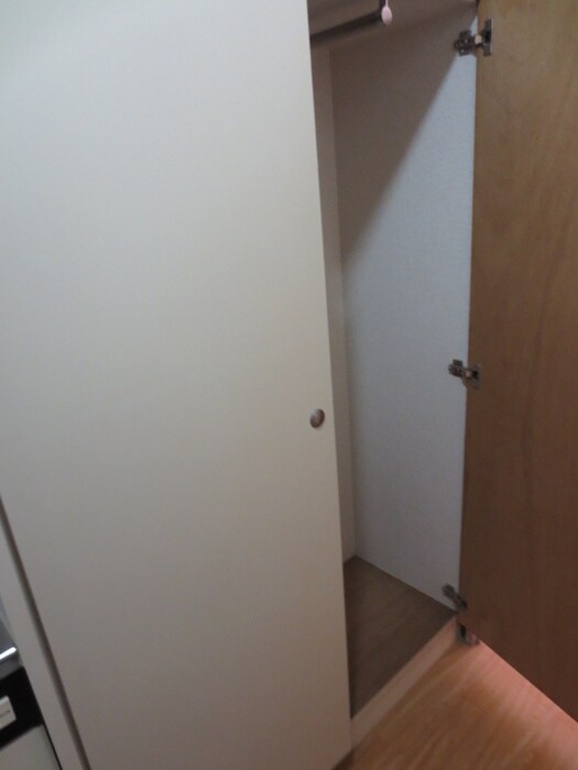 物件内観写真9　(収納)