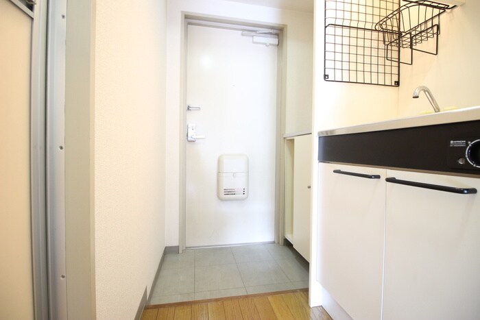 物件内観写真15　(玄関)