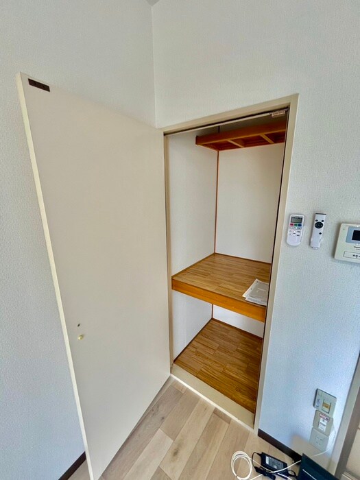 物件内観写真9　(収納)