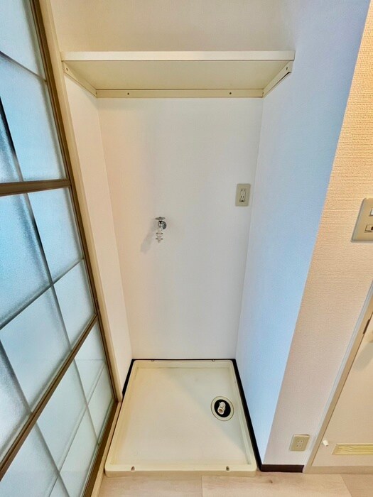 物件内観写真13　(洗濯機置場)