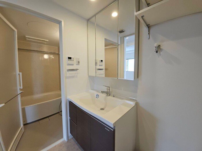 物件内観写真10　(洗面)