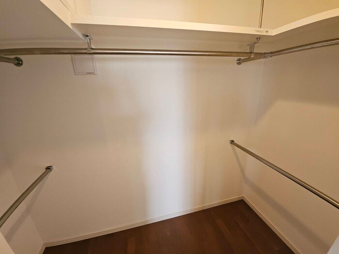 物件内観写真15　(収納)