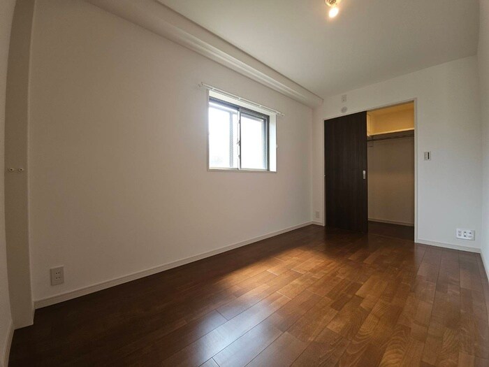 物件内観写真16　(居室)