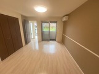 物件内観写真6　(居室)