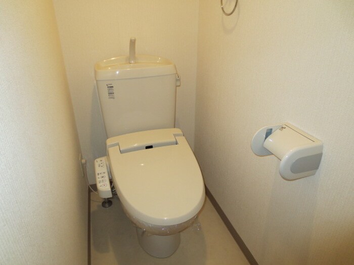 物件内観写真8　(トイレ)