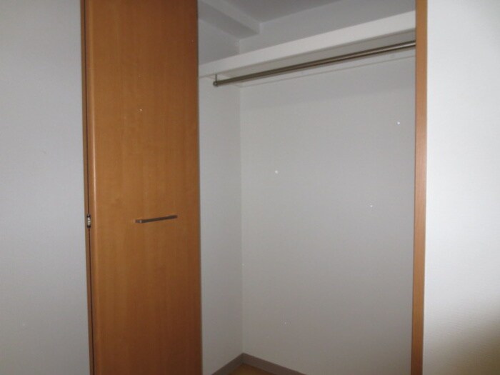 物件内観写真11　(収納)