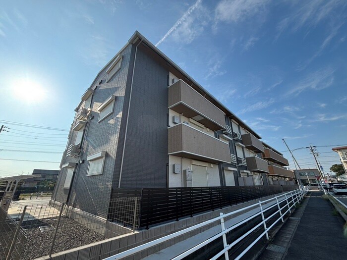 物件外観写真2　(外観写真)