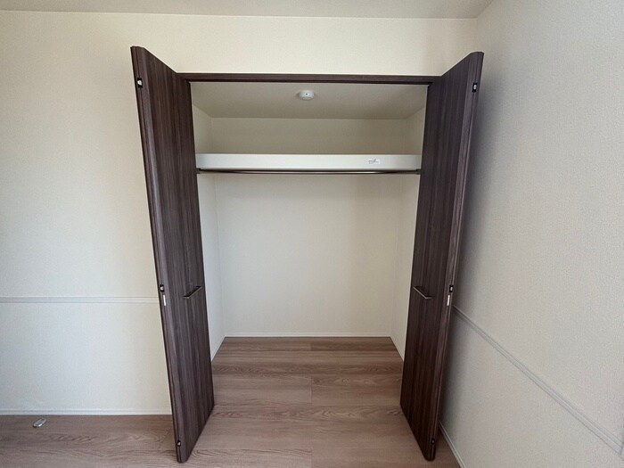 物件内観写真13　(収納)