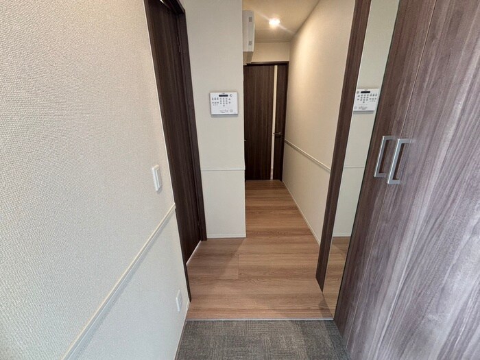 物件内観写真18　(廊下)