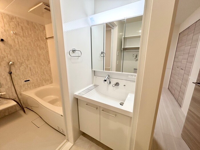 物件内観写真12　(洗面)