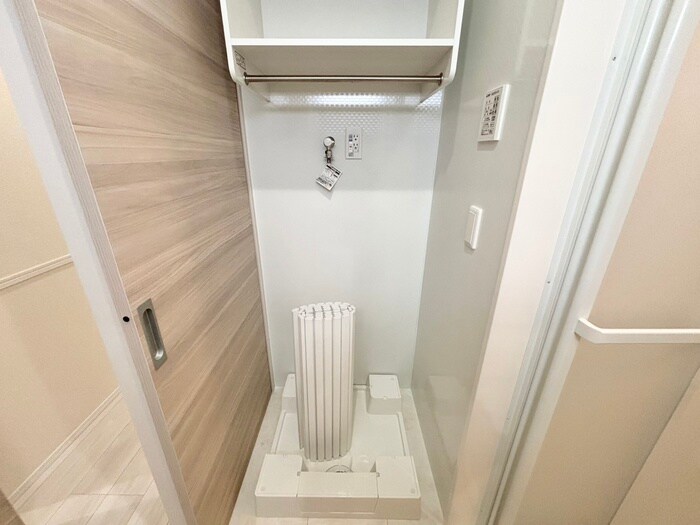 物件内観写真13　(洗濯機置場)