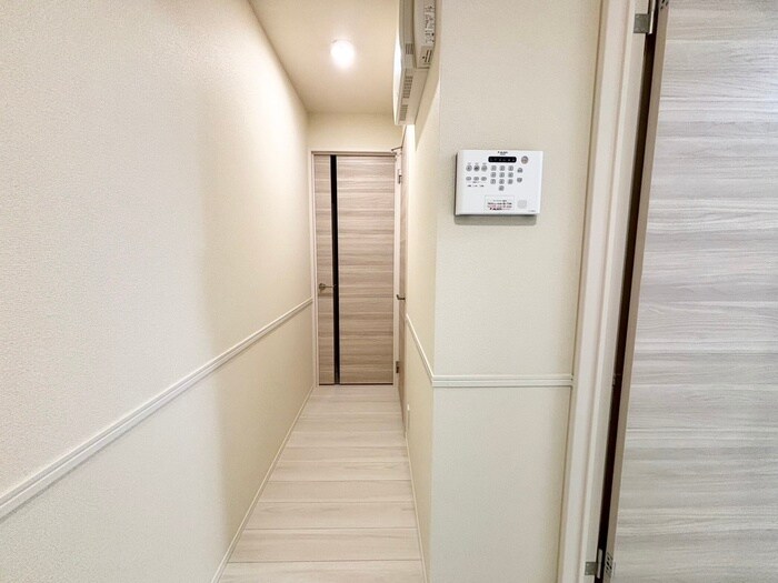 物件内観写真19　(廊下)