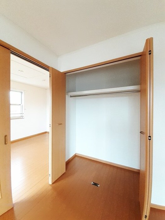 物件内観写真10　(収納)