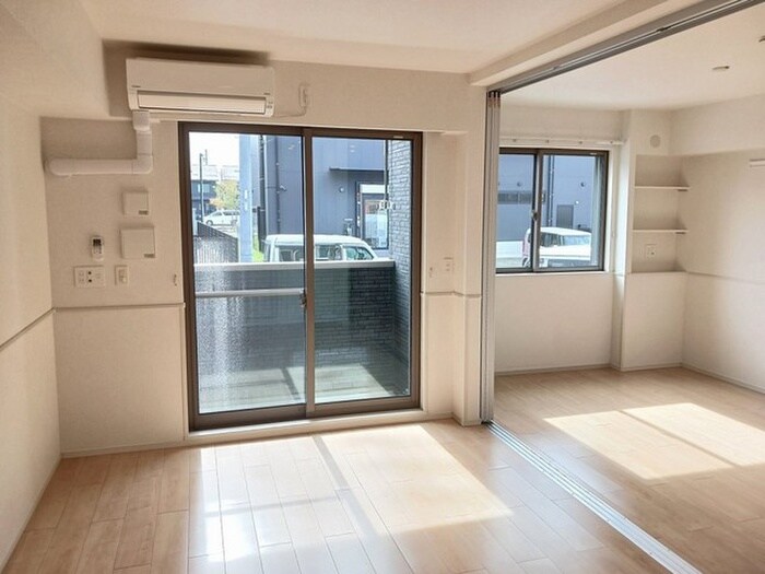 物件内観写真3　(居室)