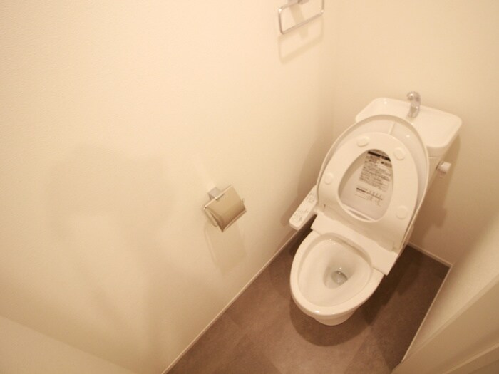 物件内観写真13　(トイレ)