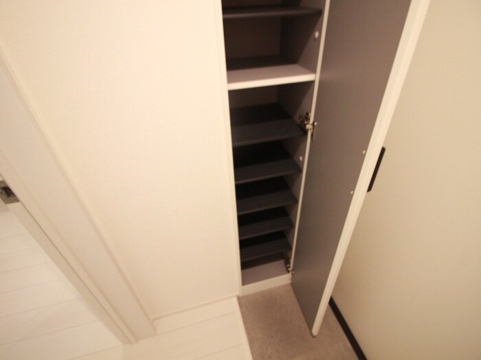 物件内観写真19　(靴箱)