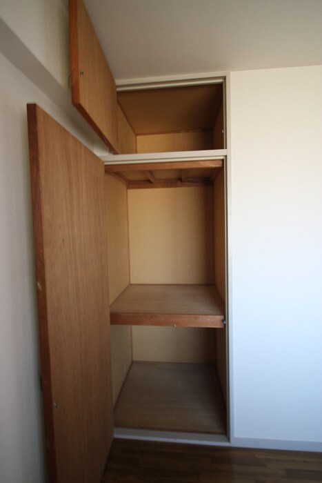 物件内観写真11　(収納)