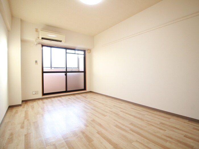 物件内観写真7　(居室)