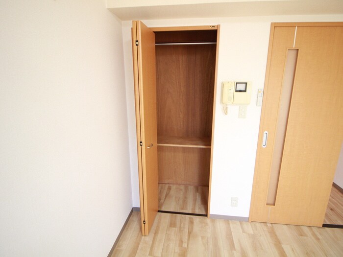 物件内観写真15　(収納)