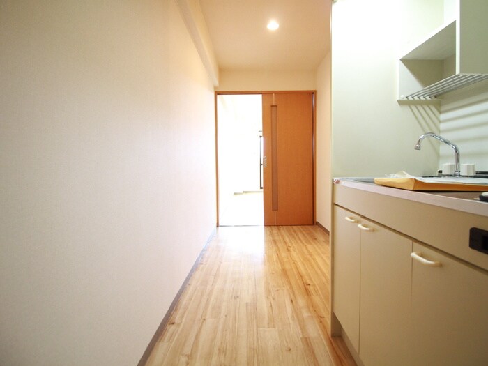 物件内観写真21　(廊下)