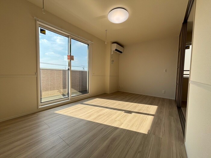 物件内観写真7　(居室)