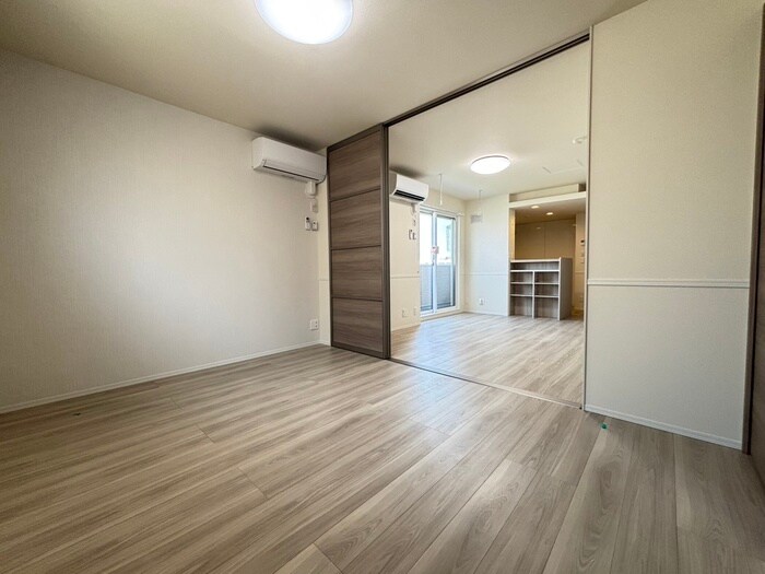 物件内観写真8　(居室)