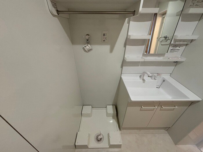 物件内観写真13　(洗濯機置場)