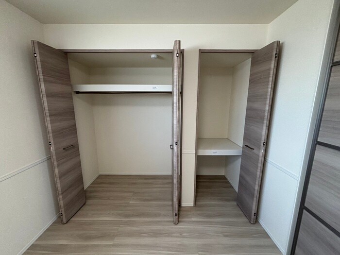 物件内観写真13　(収納)