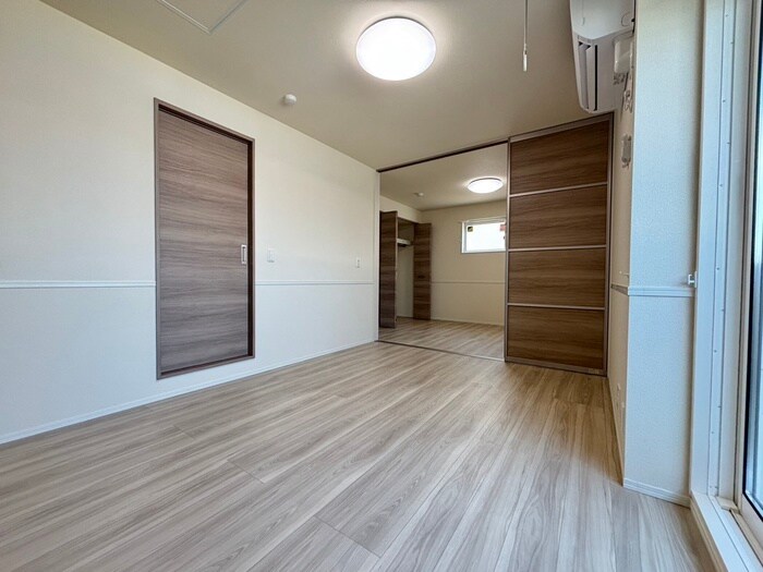 物件内観写真22　(居室)