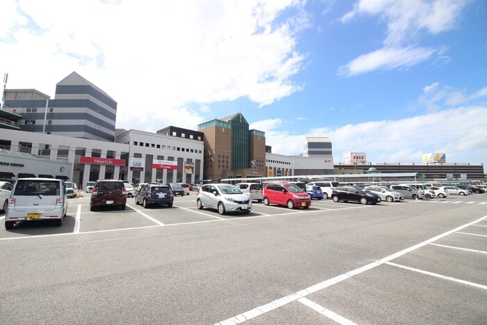 ギャラリエアピタ