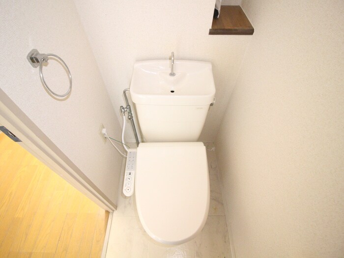 物件内観写真11　(トイレ)