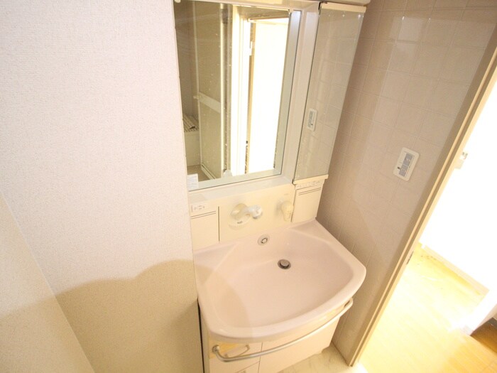 物件内観写真12　(洗面)