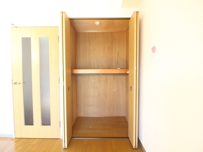 物件内観写真13　(収納)