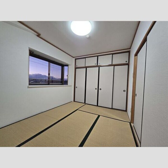 物件内観写真9　(居室)