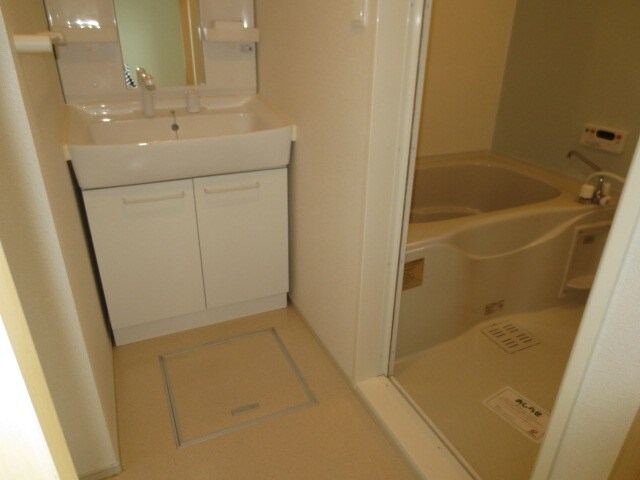 物件内観写真12　(洗面)