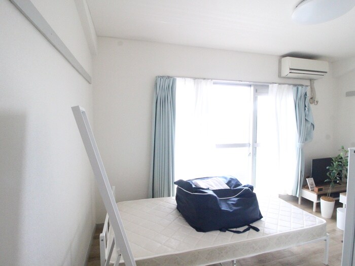 物件内観写真8　(居室)