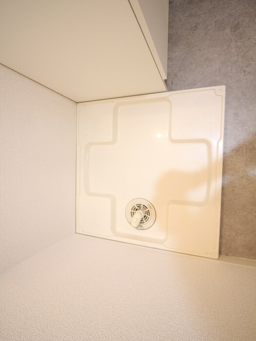 物件内観写真12　(洗濯機置場)