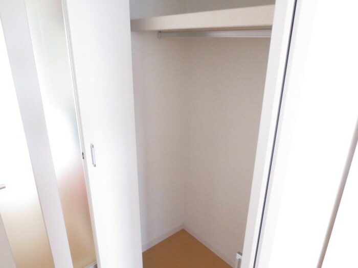 物件内観写真15　(収納)