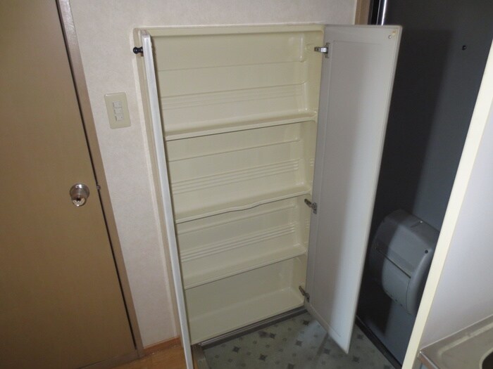 物件内観写真10　(靴箱)