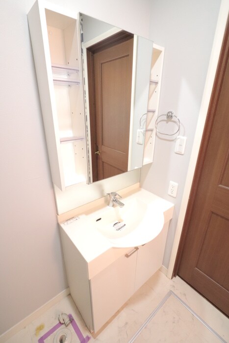 物件内観写真10　(洗面)