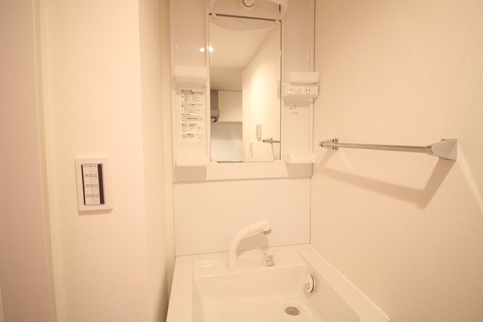 物件内観写真11　(洗面)