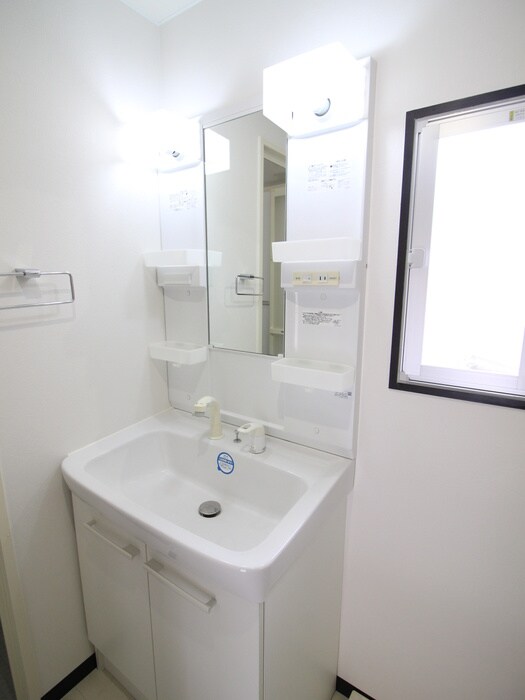 物件内観写真12　(洗面)