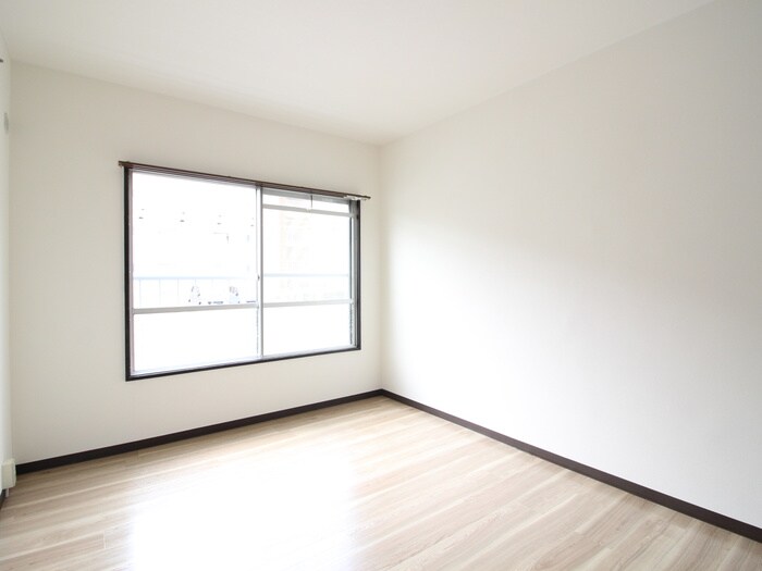 物件内観写真16　(居室)