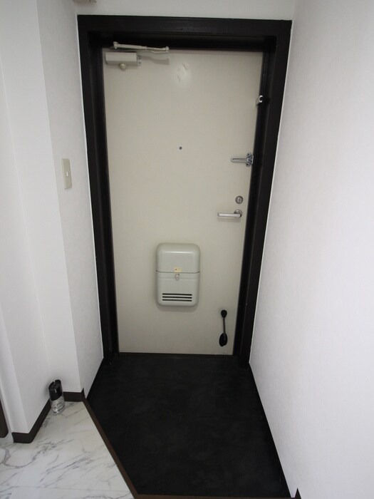 物件内観写真20　(玄関)