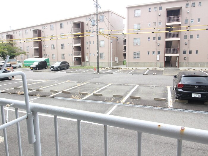 物件内観写真22　(室内からの展望)