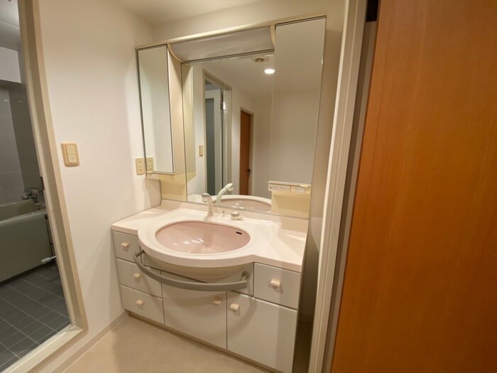 物件内観写真16　(洗面)